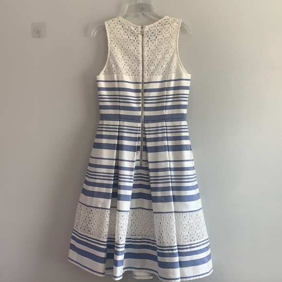 Vince Camuto EUC Stripes & Lace Flowy A-Line Dress with Pockets - Picture 6 of 10